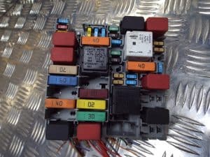 Engine Fuse Box and Relays – Alfa Romeo Giulietta 2010-