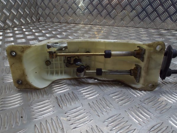 3.0 3.2 V6 Gearstick Mount Linkage and Cables - Alfa Romeo 916 GTV Spider 1995-2005 - Image 4