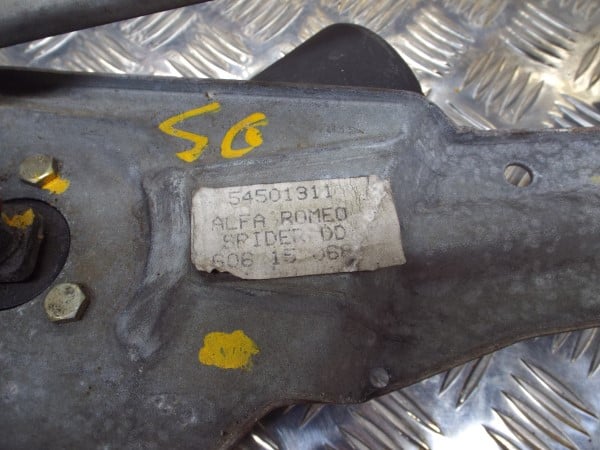 Front Wiper Motor and Linkage - Alfa Romeo 916 GTV Spider 1995-2005 - Image 2