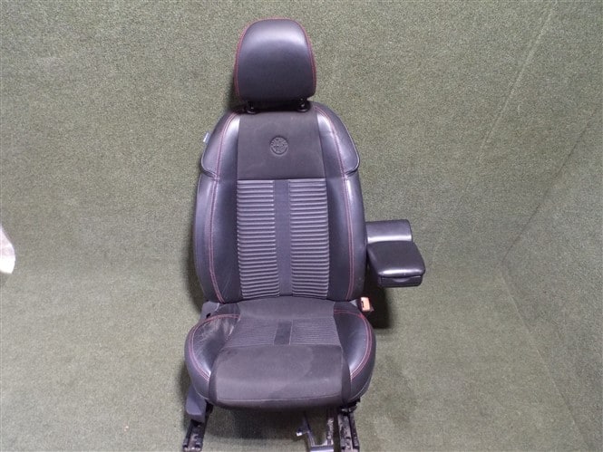 Black Alcantara Fabric and Leather Seats - Alfa Romeo Giulietta 2010-2020 - Image 27