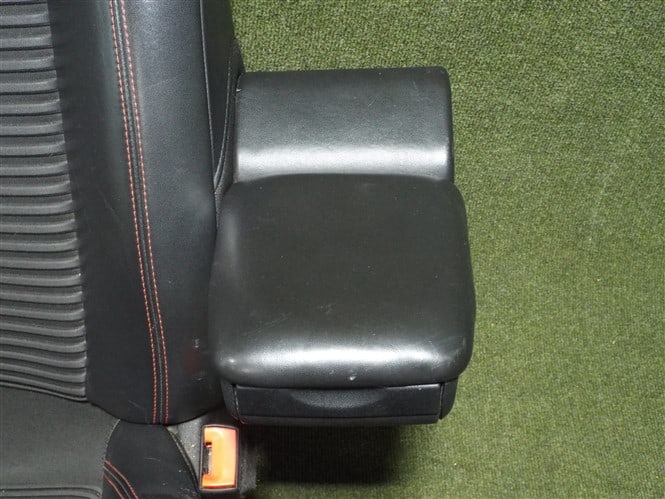 Black Alcantara Fabric and Leather Seats - Alfa Romeo Giulietta 2010-2020 - Image 23