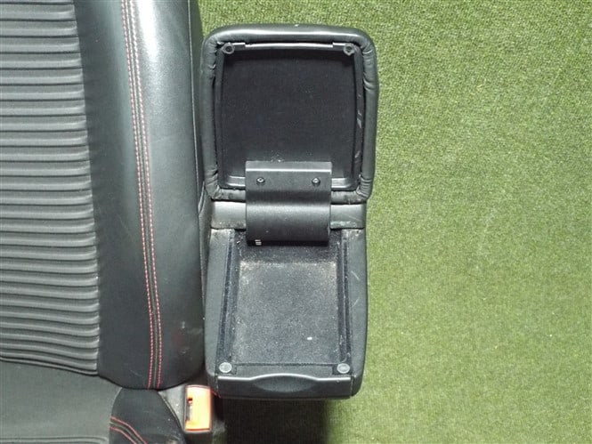 Black Alcantara Fabric and Leather Seats - Alfa Romeo Giulietta 2010-2020 - Image 22