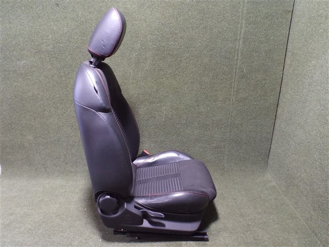Black Alcantara Fabric and Leather Seats - Alfa Romeo Giulietta 2010-2020 - Image 19