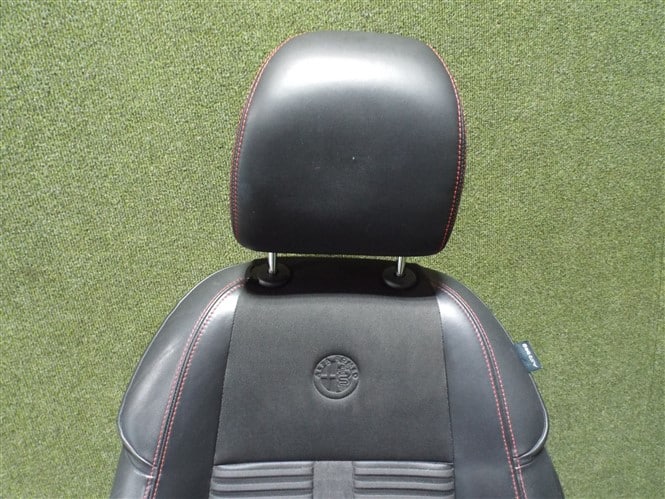 Black Alcantara Fabric and Leather Seats - Alfa Romeo Giulietta 2010-2020 - Image 15