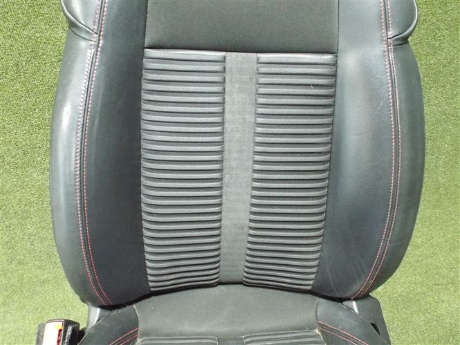 Black Alcantara Fabric and Leather Seats - Alfa Romeo Giulietta 2010-2020 - Image 14