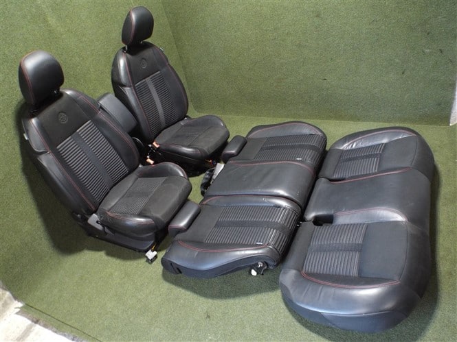 Black Alcantara Fabric and Leather Seats - Alfa Romeo Giulietta 2010-2020