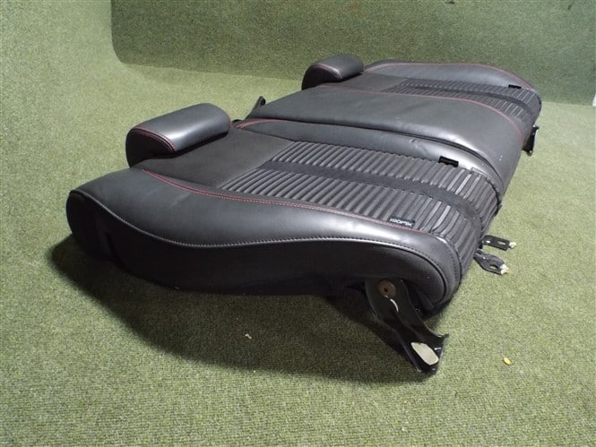 Black Alcantara Fabric and Leather Seats - Alfa Romeo Giulietta 2010-2020 - Image 5