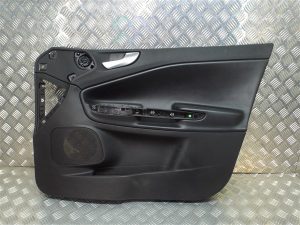 Front RIGHT – Door Card with Handle – Alfa Romeo Giulietta 2010-2020