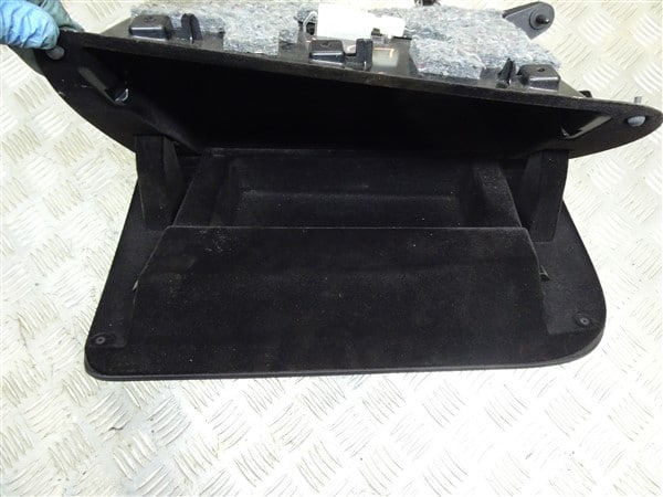 Glove Box - Alfa Romeo Giulia 2017- - Image 6