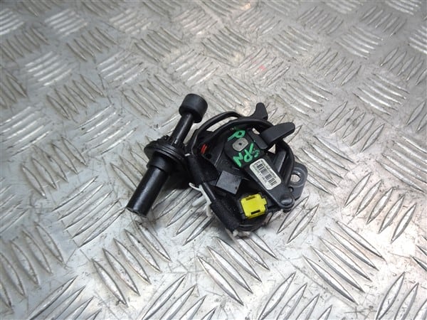 RIGHT - Roof Cover Clamshell Lock - Alfa Romeo 939 Spider 2005-2012