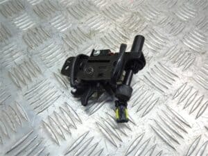 LEFT – Roof Cover Clamshell Lock – Alfa Romeo 939 Spider 2005-2012