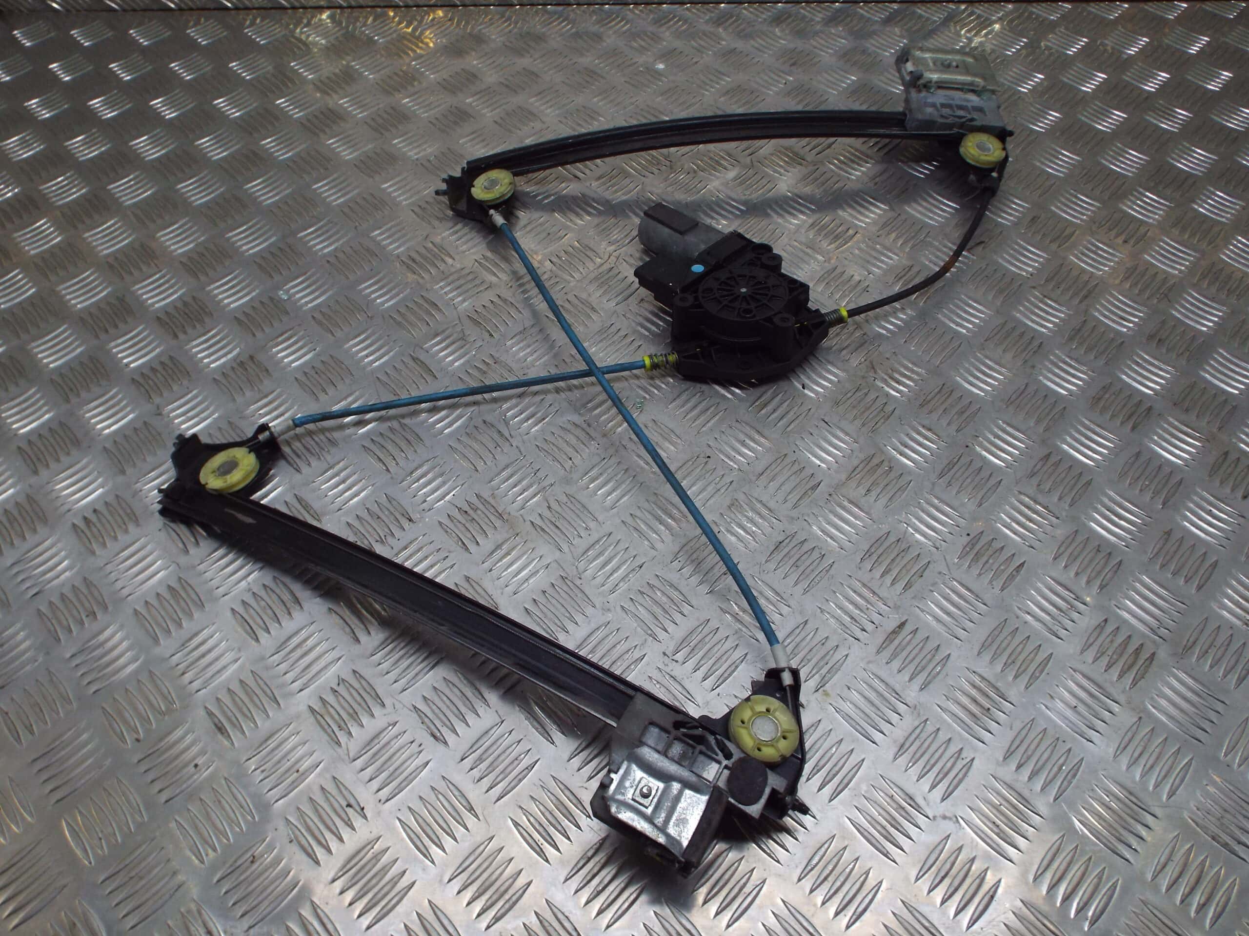 LEFT - Electric Window Motor Regulator - Alfa Romeo 939 Brera Spider 2005-2012