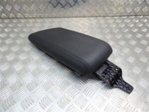 Black Leather Arm Rest Lid – Alfa Romeo Giulia 2016-