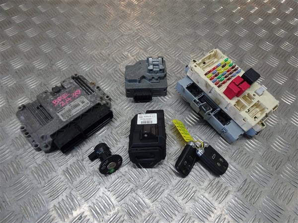 2.4 20v JTDm Engine ECU Body Computer and Key SET 0281012145 - Alfa Romeo 939 159 Brera Spider 2005-2012