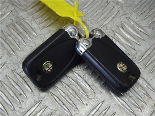 2.4 20v JTDm Engine ECU Body Computer and Key SET 0281012145 - Alfa Romeo 939 159 Brera Spider 2005-2012 - Image 6