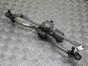 Front Window Wiper Motor and Mechanism – Alfa Romeo Giulietta 2010-2020