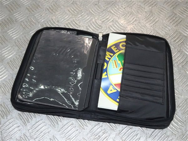 Spider Owners Manual Book Pack Phase 3 – Alfa Romeo 916 Spider 2002-2005 - Image 13