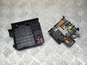 2.0 JTDm Positive Battery Fuses with Cover – Alfa Romeo 159 Brera Spider 2005-2012