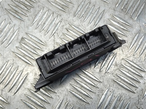 Parking Sensor ECU 50504760 - Alfa Romeo 159 2005-2012 - Image 5