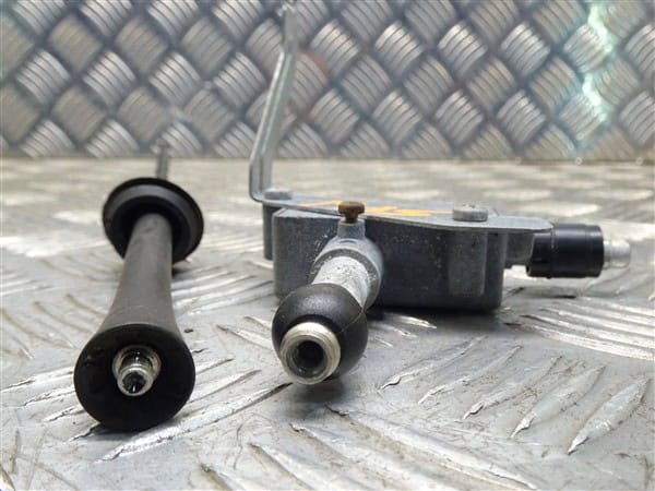 Radio Aerial Antenna - Alfa Romeo Spider 2005-2012 - Image 8