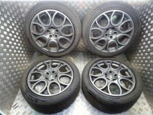 18 inch Horseshoe Grey Alloy Wheels with Tyres 5×110 – Alfa Romeo 159 Brera 939 Spider