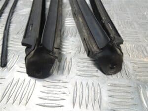 DESTRO e SINISTRO – Guarnizioni finestrini porte – Alfa Romeo 916 GTV Spider 1995-2005
